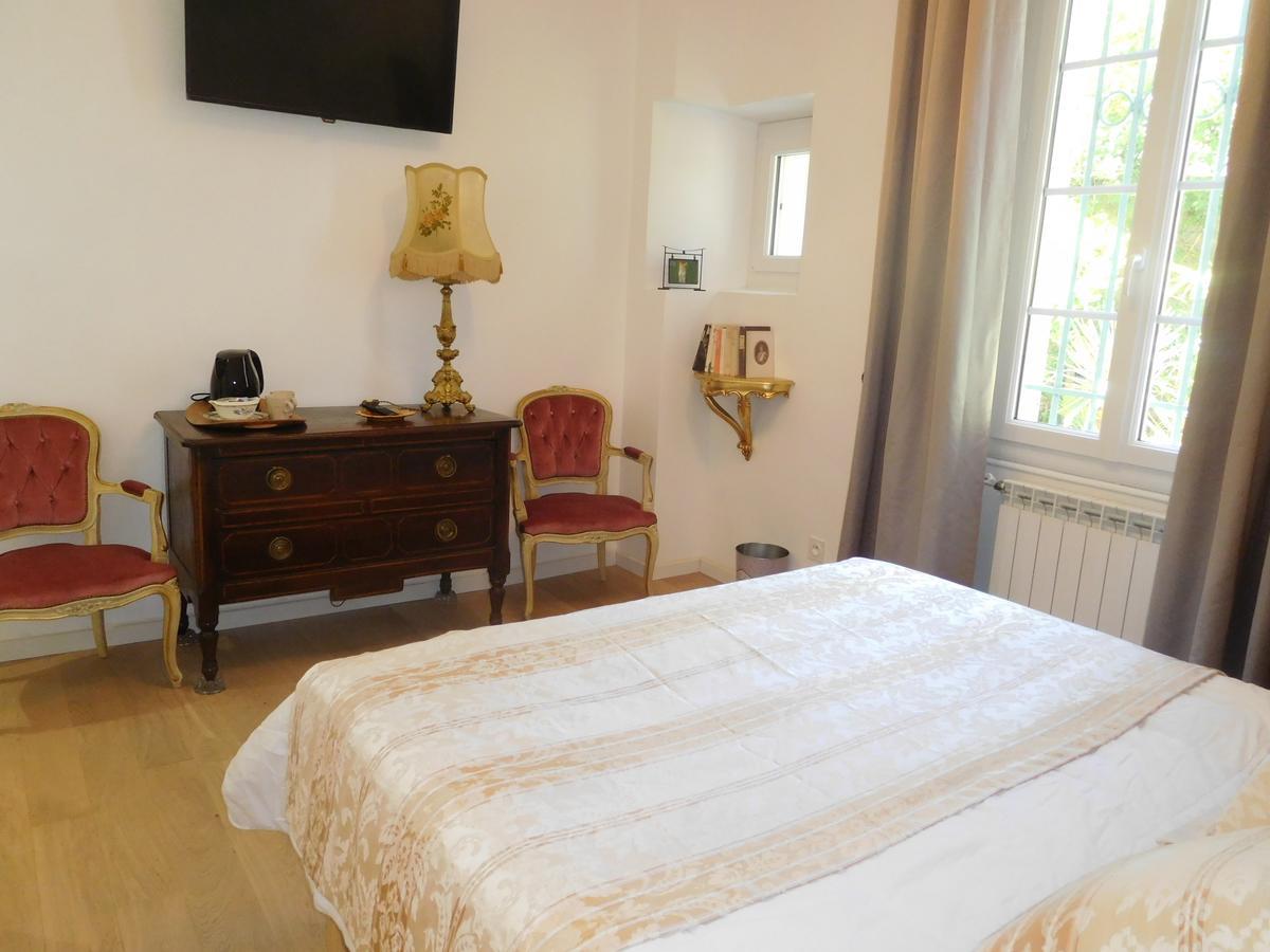 Villa Marguerite อิแยร์ ภายนอก รูปภาพ
