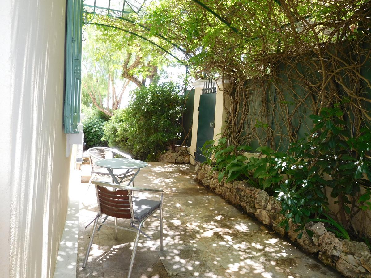 Villa Marguerite อิแยร์ ภายนอก รูปภาพ